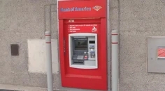 Bankomat namiesto potvrdenia o výbere vydával lístky s prosbou o pomoc