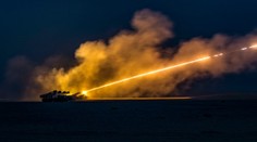 Ukrajinci zničili ruskú vojenskú kolónu pomocou amerických raketometov MLRS