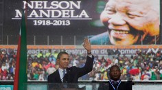 Škandál na rozlúčke s Mandelom: Falošný tlmočník si vymýšľal hlúposti