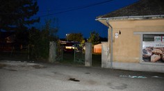Zbil ho, dobodal, zahrnul zeminou a polial naftou. Brutálna vražda neďaleko Komárna