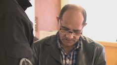 Muž, ktorý dobodal manželku priamo v policajnom aute, si na súde vypočul trest