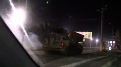 VIDEO: Svedok nakrútil kolóny vojenských vozidiel aj tanky na okraji Donecka