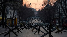 Po útoku Rusov zostala v Mykolajive spúšť. V centre mesta je veľký kráter