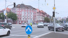 Počas kolapsu na najväčších svetelných križovatkách v Bratislave nevedeli vodiči reagovať