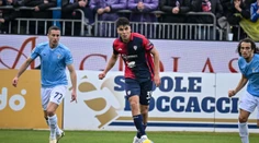 Serie A: Adam Obert hral v základe proti silnému súperovi. Inter si v Ríme poistil čelo tabuľky