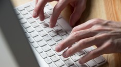 České firmy zúfalo zháňajú "ajťákov," ponúkajú platy vyššie ako bankárom