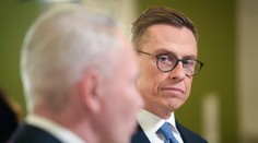 V druhom kole prezidentských volieb vo Fínsku zvíťazil expremiér Alexander Stubb