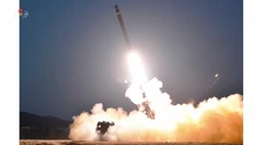 Severná Kórea odpálila dve balistické rakety. Varuje, že premení Tichý oceán na strelnicu