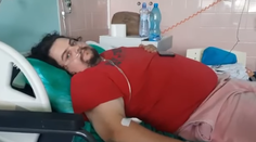 Keby sa dal vrátiť čas, okamžite sa očkujem, tvrdí 29-ročný Tibor v nemocnici