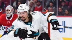 Míľniky NHL: Trhák Karlssona, Connor po Kovaľčukovi vyrovnal aj Hossu, jubileum Kučerova