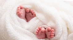 Žena dala dcéram zvláštne mená. Stará mama ju za to poriadne zotrela