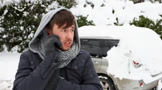 Neštartuje? Čo robiť, ak vás auto v zime zradí
