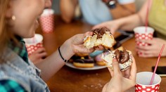 Chcete prestať jesť nezdravé jedlo, no nedarí sa vám? Ponúkame niekoľko tipov, ako na to