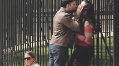 Muž bije ženu na verejnosti. Ako zareagovali okoloidúci?