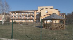 V špecializovanom centre je infikovaná väčšina klientov, trinásti koronavírusu už podľahli