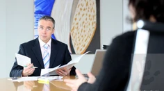 Manažéri najväčších európskych firiem znervózneli. Mnohých už o pár rokov vystriedajú na pozíciách ženy