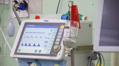 Analytik Smatana: Čaká nás náročná jeseň a zima. Zdravotné kapacity budú preťažené