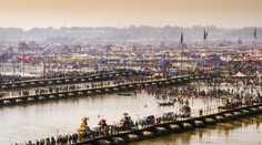 V davovej panike na moste v Bombaji prišlo o život 22 ľudí