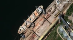 Satelit zachytil ruské lode, ako zrejme kradnú ukrajinské obilie. Rusi navyše blokujú jeho vývoz