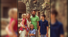 Zimu vymenili za exotický raj. Ukážeme vám rodinu, ktorá neoslavuje Vianoce