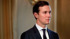 Trumpovmu zaťovi obmedzili prístup k prísne tajným dokumentom