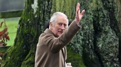 FOTO: Z tváre sa mu vytratil úsmev. Karol III. prvýkrát po oznámení svojej diagnózy na verejnom výlete