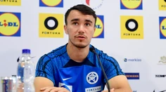 Strelec je zvyknutý na pozíciu žolíka.  Vyjadril sa aj ku kritike zo strany Calzonu