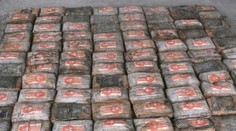 Pri Marshallových ostrovoch objavili "loď duchov". Našli v nej rekordnú zásielku kokaínu