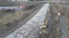 Remišová sa obáva, že električku do Petržalky nestihnú dokončiť v sľúbenom termíne