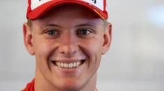 Radosť v rodine pretekárov: Mick Schumacher dosiahol prvý triumf v F2