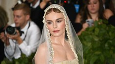 Najkrajšie šaty na celebritách, aké ste tento rok videli. Veď to sú umelecké diela!