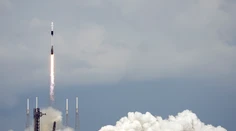 Raketa Crew Dragon dorazila na ISS