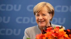 Merkelová chce rokovať o zostavení vlády aj s SPD