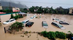 Záplavy a zosuvy pôdy v Nepále si vyžiadali už najmenej 77 životov