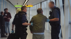 Ešte ani neodleteli a už sú na mol. Letecké spoločnosti volajú po obmedzení alkoholu na letiskách