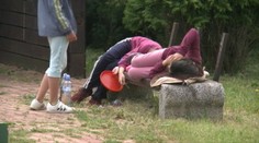 Škola v prírode sa zmenila na školu v nemocnici. Deväť detí odviezli sanitky