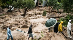 Tropická cyklóna Freddy, ktorá zasiahla africký štát Malawi, si už vyžiadala takmer 100 obetí