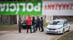 V lese nad bratislavskou Račou našli nehybné telo muža (†54)