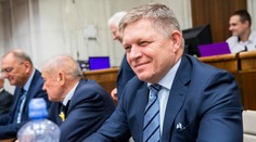 Smer podal trestné oznámenie za dodanie stíhačiek na Ukrajinu