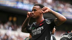 Premier League: O výhre Arsenalu v derby rozhodol stopér. Newcastle v závere otočil zápas