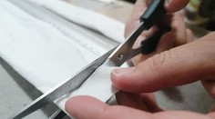 VIDEO Šijete rúška a chýbajú vám gumičky? Prinášame šikovný návod, ako ich nahradiť