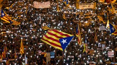 Slobodu pre "politických väzňov" žiadalo v Barcelone desaťtisíce ľudí