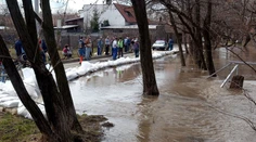 Silná prietrž mračien v Trnave. Kanalizácia nestíhala, hasiči mali 60 zásahov