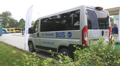 Stačí vytočiť číslo a vyzdvihne vás. Pri Senici premáva „autobus na zavolanie“