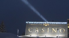 Svetelný lúč z herne v Štiavničke rušil ľuďom spánok