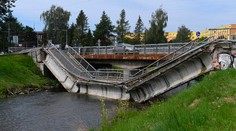 V Spišskej Novej Vsi búrajú most pre chodcov a cyklistov, ktorý sa zrútil koncom júla