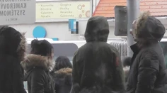 Nákupné centrum v Nitre terorizujú zlodeji. Organizovane kradnú aj deti
