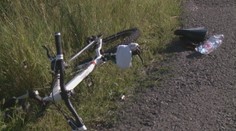 Neosvetlený cyklista ležal v strede cesty. Zrážku s autom neprežil
