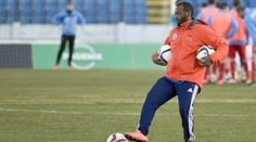 Slovan zlanáril trénera, ktorý pôsobil aj v Manchester City