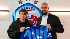 Slovan myslí aj na budúcnosť. S veľkým talentom podpísal profizmluvu
